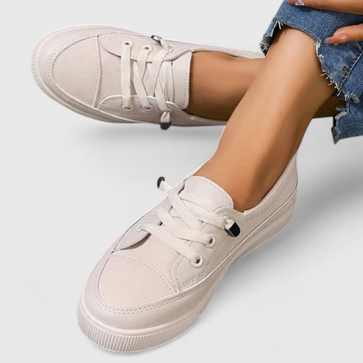 Julia™ | Premium Classic Shoe