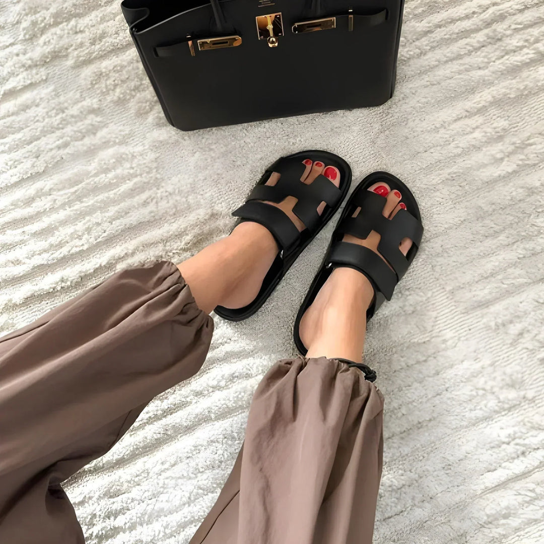 Puck™ | Elegant Minimalist Sandal