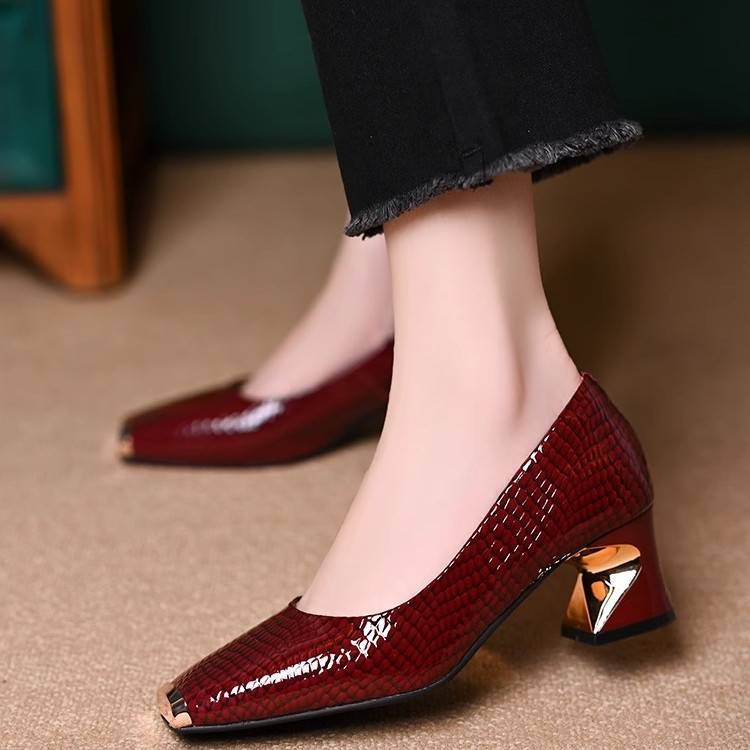 Olivia™ | Metallic Block Heel Pumps
