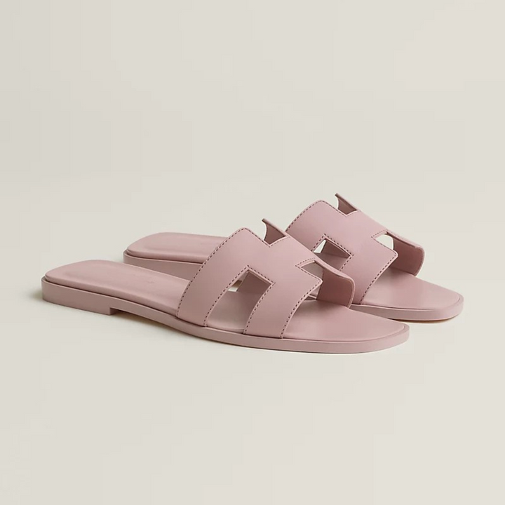 Linde™ | Refined Pointed Pumps