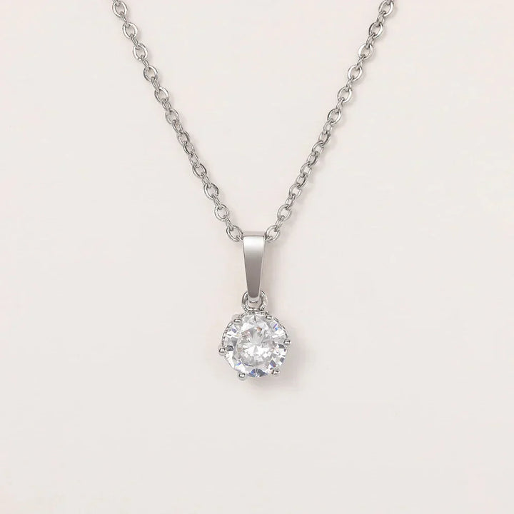 Collier Classique avec Pendentif en Zirconia