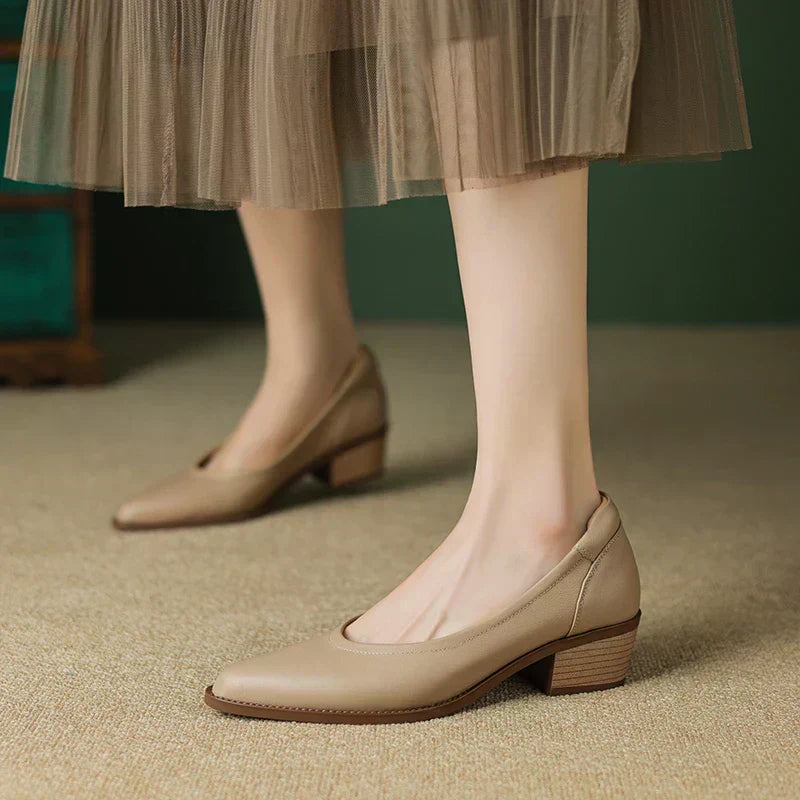 Maya™ | Timeless Mid-Heeled Pumps